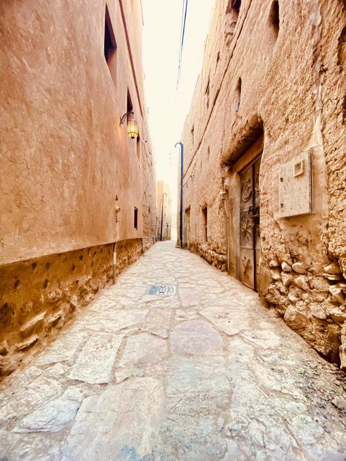 Jawharat Alaqar جوهرة العقر Homestay *